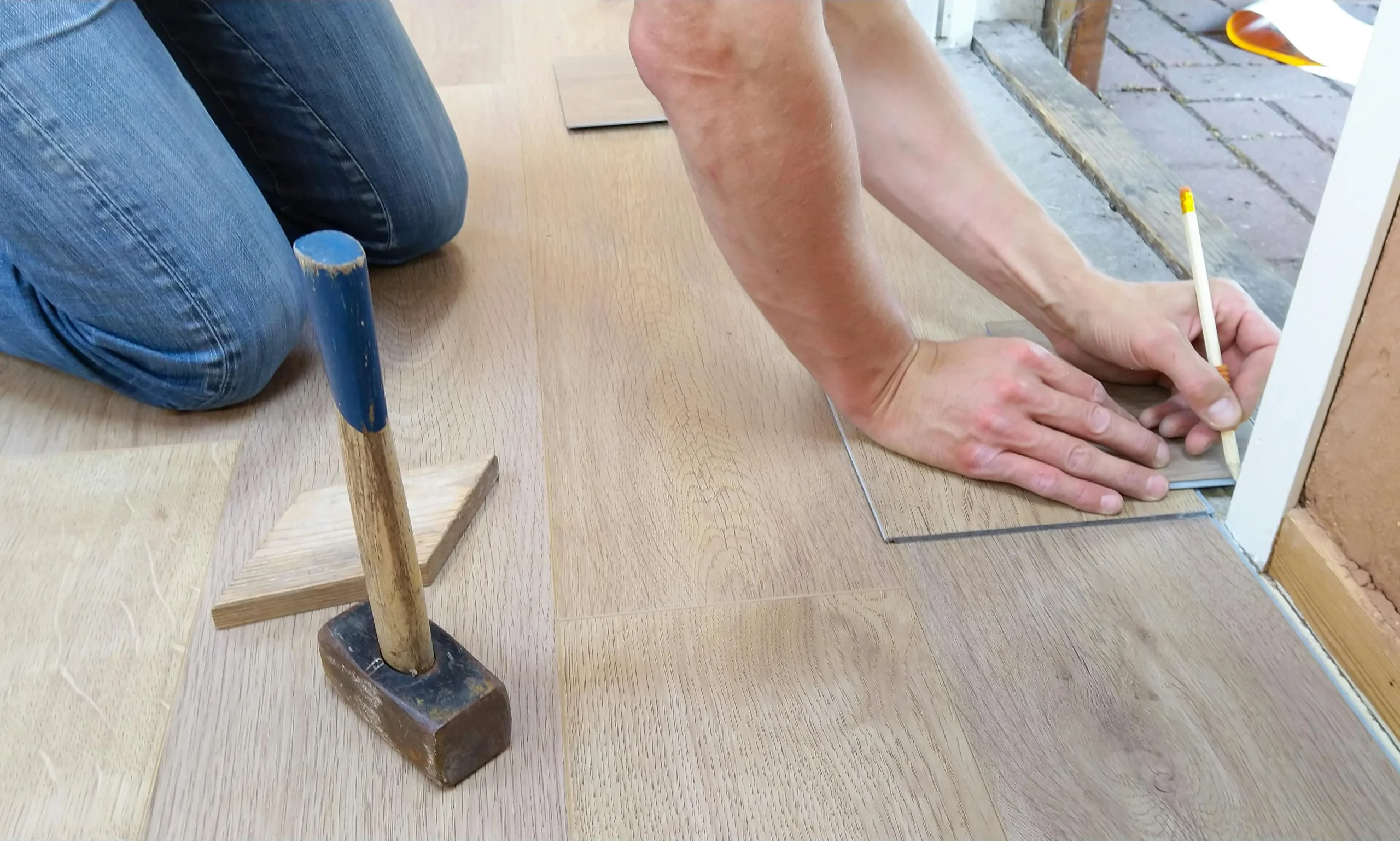 Flooring Services in Dubai